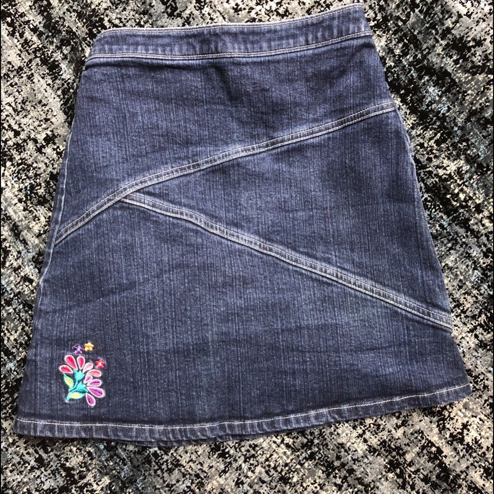 Hanna Andersson Denim skirt with embroidery detail